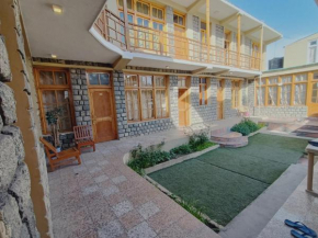 Naaz Guest House Leh